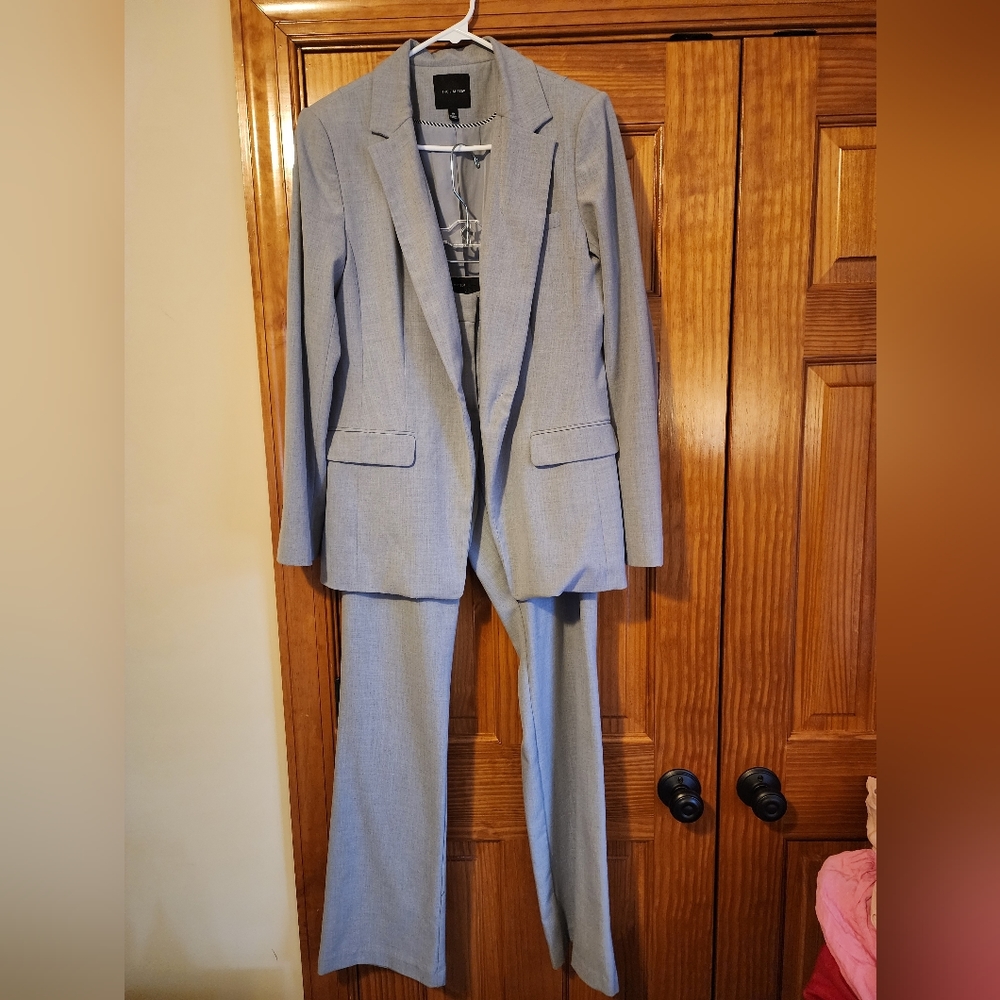 Pantsuit: Jacket Size 10, Pants Size 8